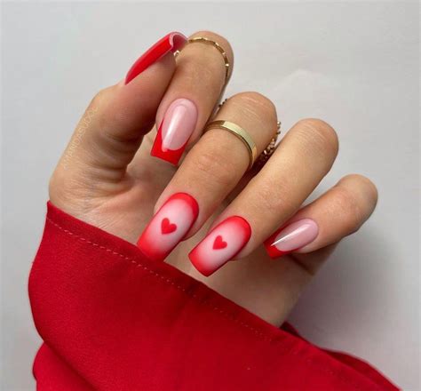 Pin by Wiola on Moje inspiracje | Valentines nails, Casual nails, Gel nails