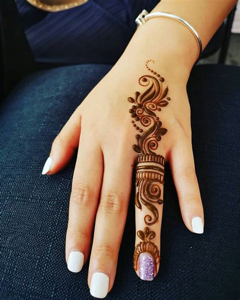 Simple Mehndi Design By @shraddhahennadesigns | Mehndi designs for ...