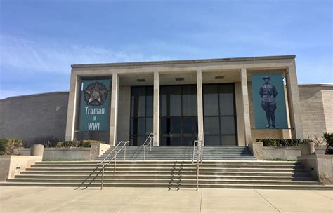 JD and Kate Visit the Harry S. Truman Presidential Library and Museum – Hottest Heads of State