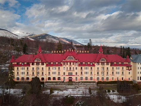 The Grand Hotel Praha in the Tatras north of Poprad : r/Slovakia