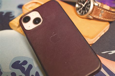 Apple iPhone 13 mini Leather Case Review - Leaf&Core