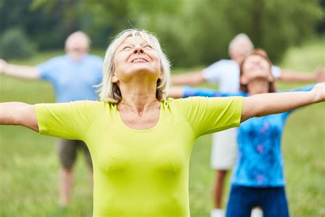 Tai Chi for Seniors: The Exercise You Can Do All Your Life — Snug Safety