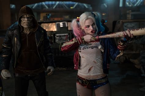 'Suicide Squad' footage teases Harley Quinn jester costume - Business Insider