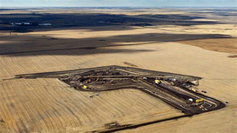 Massive Oil Spill ‘The Size of Seven Football Fields” Found In North Dakota