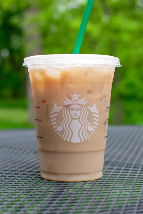 A Barista's Guide to Starbucks Tea Latte Menu - Sweet Steep