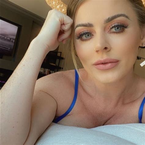 Sophie Dee (@sophiedee) • Instagram photos and videos | Sophie, Wearable, Instagram