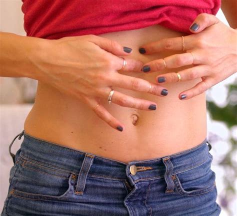 Feeling Bloated? Here's A 3-Minute Acupressure Routine To Beat Digestive Issues | Acupressure ...