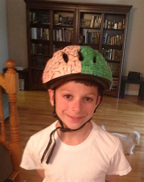 Brain circuit board helmet for my cute geek. Geek Gadgets, Circuit Board, Brain, Helmet, Geek ...