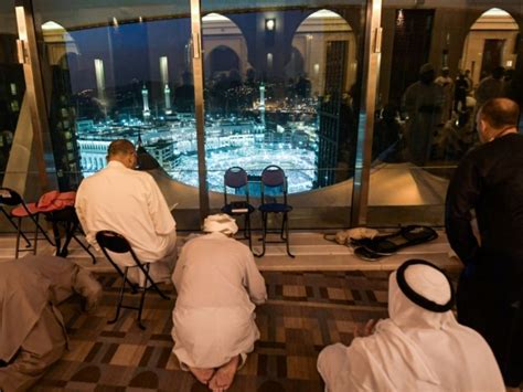 A la Mecque, la "vue" sur la Kaaba fait le bonheur des hôtels de luxe ...