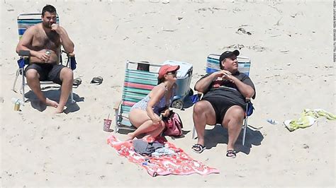 Chris Christie's sunbathing pics clinch it: He's stopped caring ...