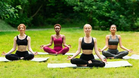 Outdoor Yoga in Chicago - Yoga Now