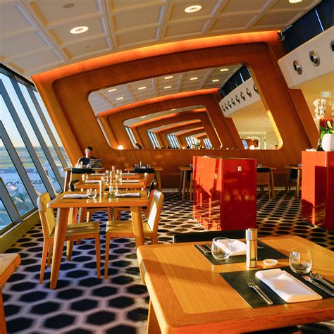 8 Incredible Airport Lounges And How To Access Them | Airport lounge ...