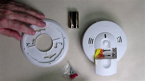 HIGH QUALITY Carbon Monoxide and Smoke Alarm Combo - REVIEW - YouTube