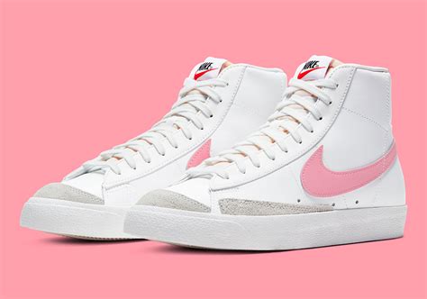 Nike Blazer Mid '77 WMNS Sunset Pulse CZ1055-114 | SneakerNews.com