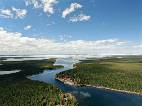 Reindeer Lake Canada Archives - Arctic Lodges