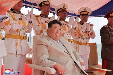 North Korea celebrates 75th anniversary with military parade - EFE Noticias