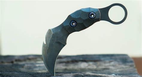 TOP 13 Best Concealed Carry Knives Reviewed 2025