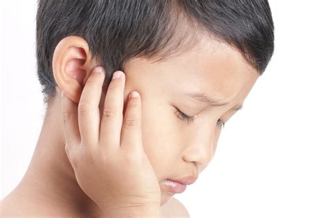 Herbal Oil Treatment Soothes Childhood Earache | Mother Earth Living