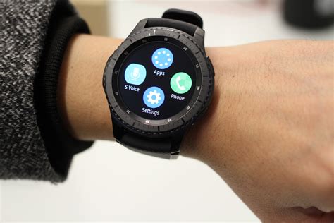 Samsung’s Gear S3 goes a little too big | TechCrunch