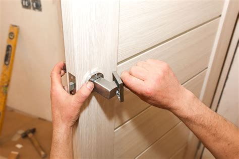 How to Repair A Door Lock