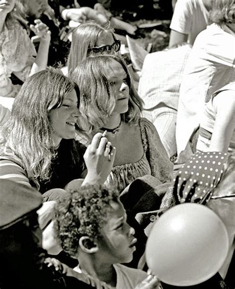 A Glimpse of ‘the Summer of Love’ – Amazing Photographs of Hippies in San Francisco in 1967