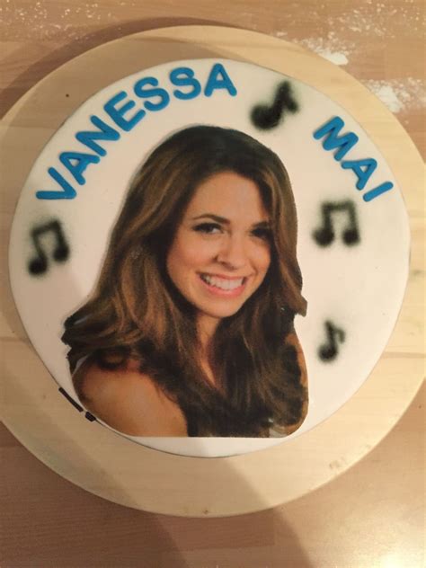 Vanessa Mai Motivtorte Volksmusik Schlager Vanessa, Cupcakes, Birthday Cake Toppers, Cupcake ...