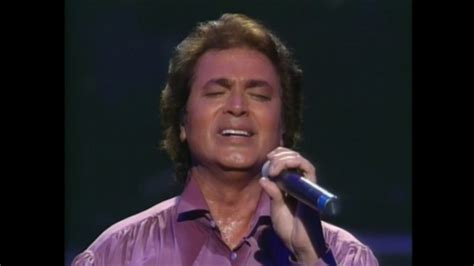 Engelbert Humperdinck: Live at the Forum in Los Angeles 1995 Part 5 - YouTube