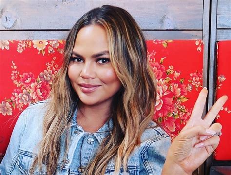 What You Should Know about Chrissy Teigen's Parents and Siblings - BHW