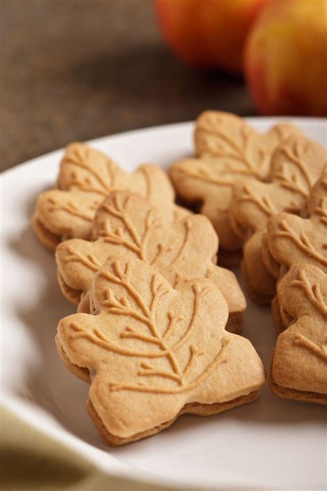 L.B. Maple Treat Maple Syrup Cream Cookies | Cookies and cream, Cookie ...