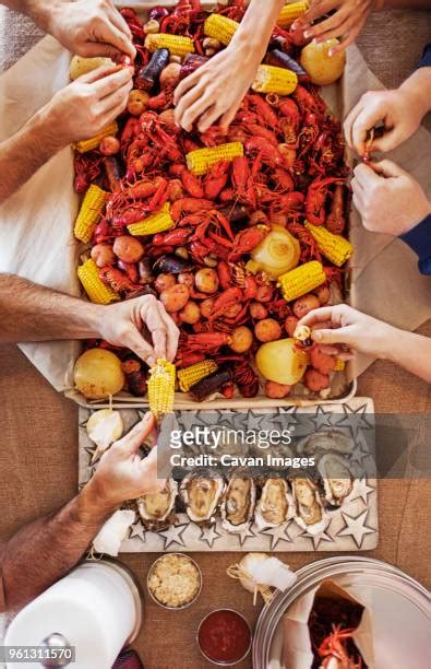 40 People Eating Crawfish Boil Stock Photos, High-Res Pictures, and Images - Getty Images