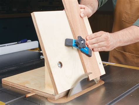 Fine-Tune Miter Sled | Woodsmith