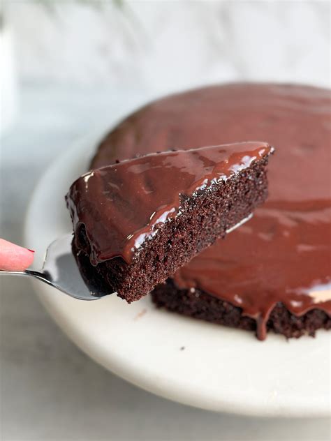 Easy Chocolate Cake From Scratch (Under 1 Hour!)