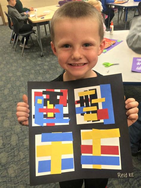 Hudsonville Art Program | Kindergarten art lessons, Kindergarten art, Kindergarten art projects