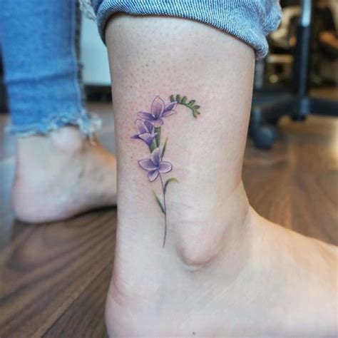 20+ Beautiful Freesia Flower Tattoo Ideas For Females – EntertainmentMesh