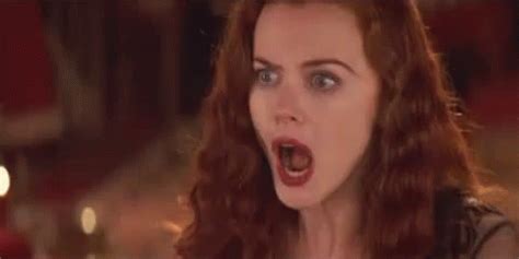 Horreur GIF - Scared Shocked MoulinRouge - Discover & Share GIFs