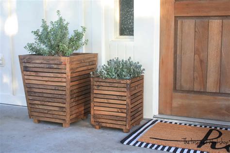 DIY Outdoor Planter from Scrap Wood – The Inspired Workshop