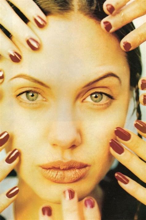 18 Things That Once Decorated Your Bedroom Walls | Angelina jolie young ...