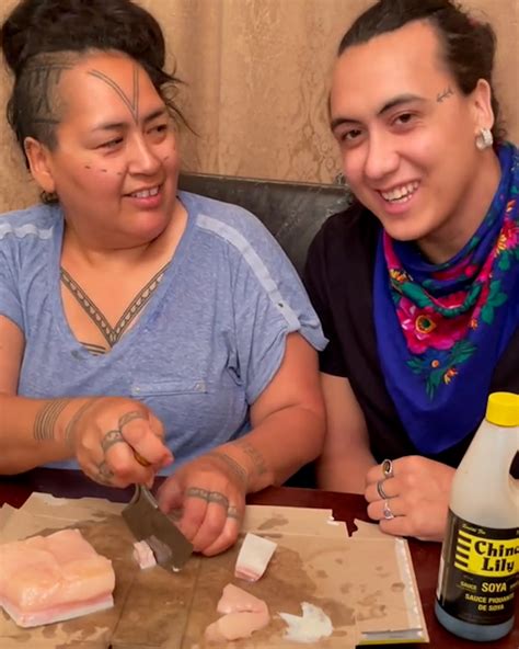 FOODbible - Mum Shows Me How To Cut Muktuk (Whale Blubber) 👩‍🍳