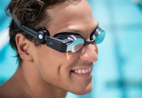 FORM Smart swim goggles 2024 with revolutionary in-lens display!