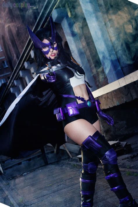 Huntress from Birds of Prey - Daily Cosplay .com