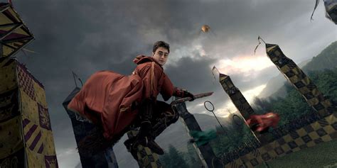 Harry Potter flies in London, playing Quidditch - Daily Times