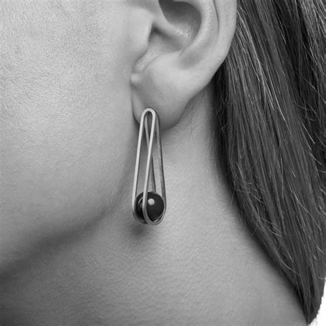 Long double loop earrings with hematite - Oxx Jewellery
