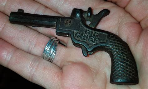 Big Chief Cast Iron Toy Cap Gun From 1940s : r/ThriftStoreHauls