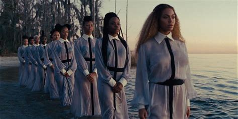 Every Amazing Look Beyonce Wore in 'Lemonade' | Beyonce lemonade, Beyonce, Beyonce lemonade ...