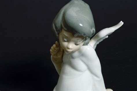 Lladró "Angel Wondering" Porcelain Figurine | EBTH