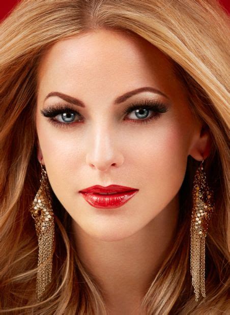 Learn easy tips to a great red lip: http://sherrijessee.com/blog-2/ Hair & Makeup: Sherri Jessee ...