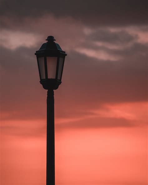 Black Street Lamp during Sunset · Free Stock Photo