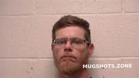 THOMPSON ARTHUR EVERETT 03/04/2022 - Robertson County Mugshots Zone