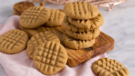 Top 2 Peanut Butter Cookie Recipes