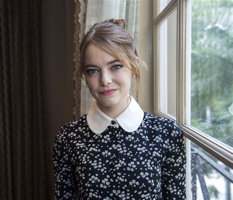 Emma Stone - "The Favourite" Press Conference in LA • CelebMafia